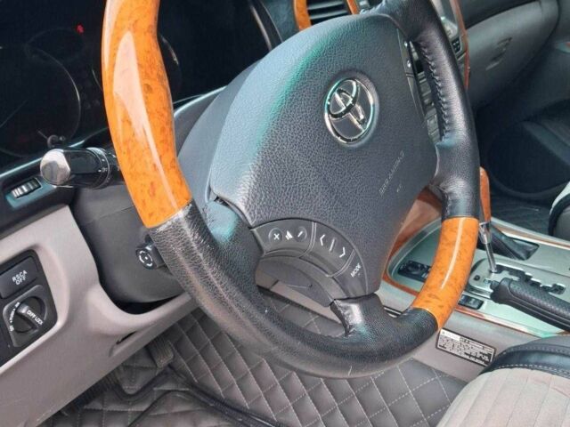 Серый Тойота Ленд Крузер 100, объемом двигателя 4.2 л и пробегом 363 тыс. км за 23500 $, фото 21 на Automoto.ua