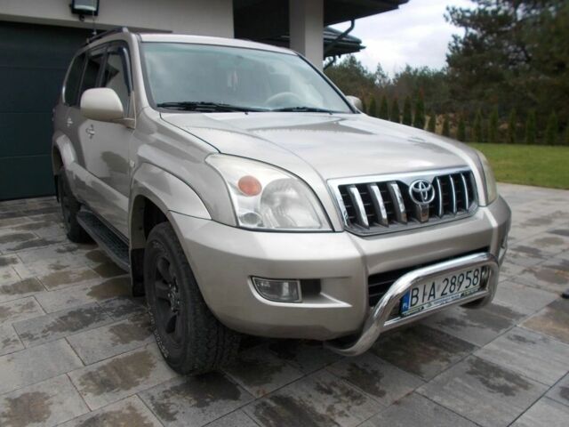 Серый Тойота Ленд Крузер 100, объемом двигателя 3 л и пробегом 270 тыс. км за 3200 $, фото 1 на Automoto.ua