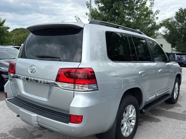 Серый Тойота Ленд Крузер 100, объемом двигателя 5.7 л и пробегом 42 тыс. км за 13000 $, фото 6 на Automoto.ua