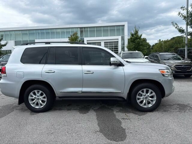 Серый Тойота Ленд Крузер 100, объемом двигателя 5.7 л и пробегом 42 тыс. км за 13000 $, фото 7 на Automoto.ua