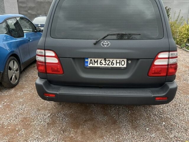 Синий Тойота Ленд Крузер 100, объемом двигателя 4.2 л и пробегом 225 тыс. км за 16000 $, фото 7 на Automoto.ua