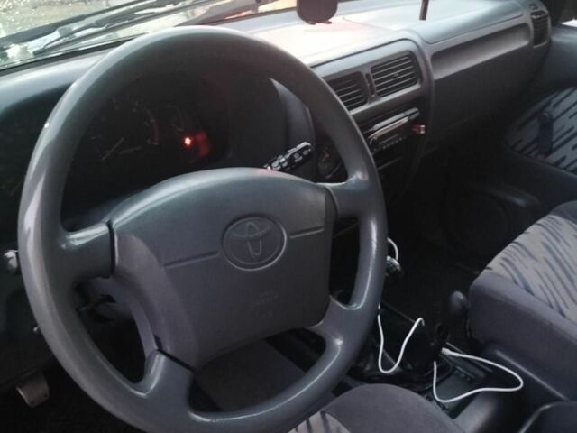 Зеленый Тойота Ленд Крузер 100, объемом двигателя 3 л и пробегом 440 тыс. км за 6000 $, фото 2 на Automoto.ua