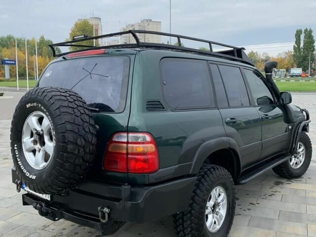 Зеленый Тойота Ленд Крузер 100, объемом двигателя 4.2 л и пробегом 460 тыс. км за 13999 $, фото 3 на Automoto.ua