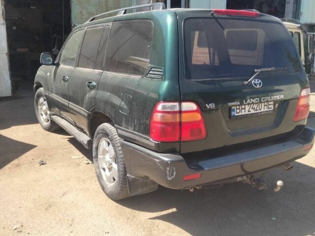Зеленый Тойота Ленд Крузер 100, объемом двигателя 4.7 л и пробегом 300 тыс. км за 8600 $, фото 3 на Automoto.ua
