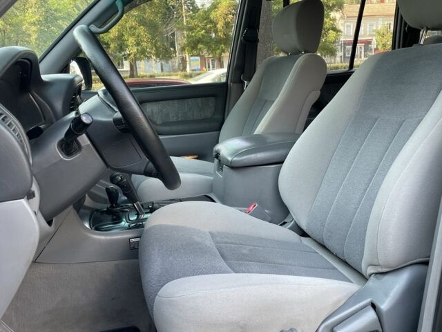 Зеленый Тойота Ленд Крузер 100, объемом двигателя 4.2 л и пробегом 366 тыс. км за 13500 $, фото 5 на Automoto.ua