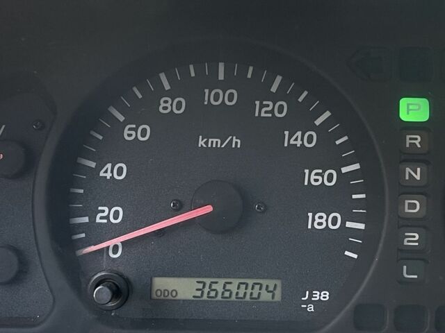 Зеленый Тойота Ленд Крузер 100, объемом двигателя 4.2 л и пробегом 366 тыс. км за 13500 $, фото 12 на Automoto.ua