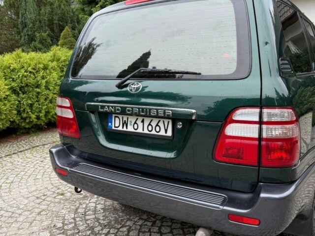 Зеленый Тойота Ленд Крузер 100, объемом двигателя 0 л и пробегом 327 тыс. км за 3300 $, фото 9 на Automoto.ua