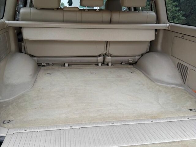 Зеленый Тойота Ленд Крузер 100, объемом двигателя 0 л и пробегом 327 тыс. км за 3300 $, фото 10 на Automoto.ua