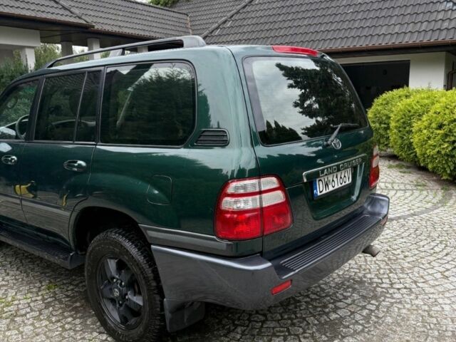 Зеленый Тойота Ленд Крузер 100, объемом двигателя 0 л и пробегом 327 тыс. км за 3300 $, фото 6 на Automoto.ua