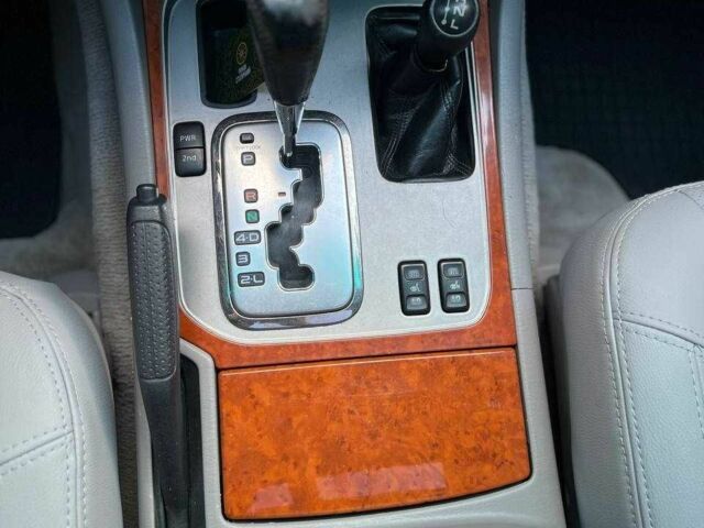 Зелений Тойота Ленд Крузер 100, об'ємом двигуна 4.2 л та пробігом 618 тис. км за 14490 $, фото 20 на Automoto.ua