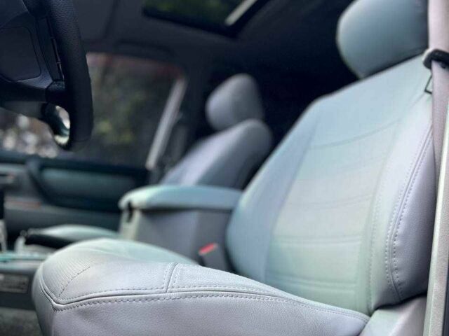 Зелений Тойота Ленд Крузер 100, об'ємом двигуна 4.2 л та пробігом 618 тис. км за 14490 $, фото 22 на Automoto.ua