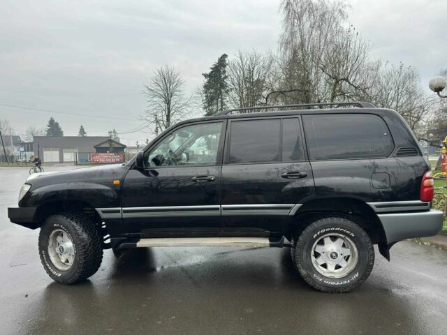 Черный Тойота Ленд Крузер 105, объемом двигателя 0 л и пробегом 350 тыс. км за 24990 $, фото 4 на Automoto.ua