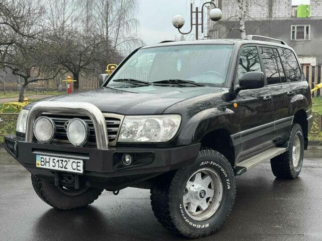 Черный Тойота Ленд Крузер 105, объемом двигателя 0 л и пробегом 350 тыс. км за 24990 $, фото 1 на Automoto.ua