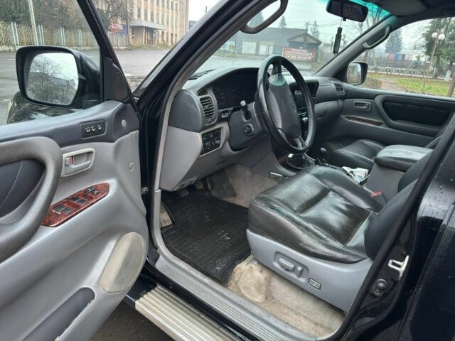 Черный Тойота Ленд Крузер 105, объемом двигателя 0 л и пробегом 350 тыс. км за 24990 $, фото 8 на Automoto.ua