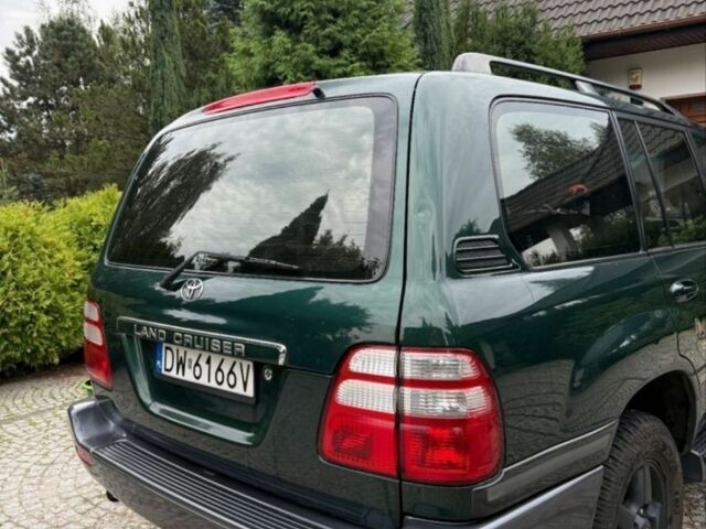 Зеленый Тойота Ленд Крузер 105, объемом двигателя 4.2 л и пробегом 265 тыс. км за 3300 $, фото 3 на Automoto.ua