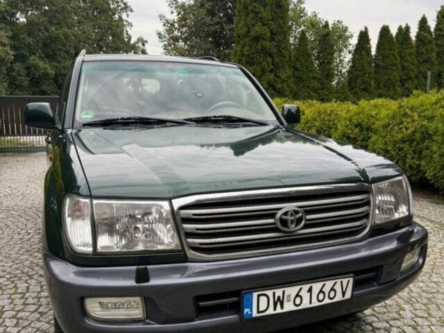 Зеленый Тойота Ленд Крузер 105, объемом двигателя 4.2 л и пробегом 265 тыс. км за 3300 $, фото 1 на Automoto.ua