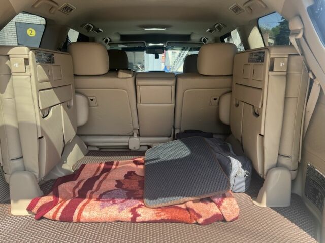 Белый Тойота Ленд Крузер 200, объемом двигателя 4.6 л и пробегом 257 тыс. км за 37000 $, фото 20 на Automoto.ua