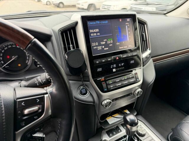 Белый Тойота Ленд Крузер 200, объемом двигателя 4.5 л и пробегом 167 тыс. км за 46800 $, фото 10 на Automoto.ua