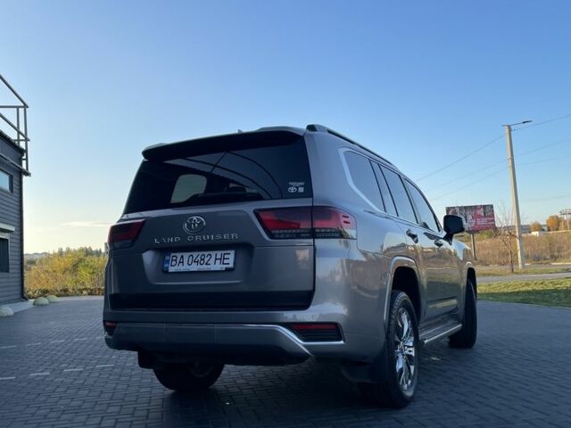 Бежевый Тойота Ленд Крузер 200, объемом двигателя 3.4 л и пробегом 22 тыс. км за 93000 $, фото 5 на Automoto.ua