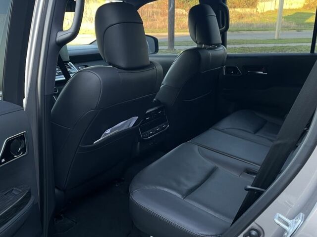 Бежевый Тойота Ленд Крузер 200, объемом двигателя 3.4 л и пробегом 22 тыс. км за 93000 $, фото 2 на Automoto.ua