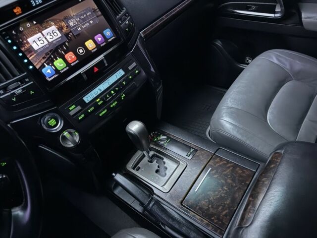 Черный Тойота Ленд Крузер 200, объемом двигателя 4.7 л и пробегом 315 тыс. км за 28500 $, фото 20 на Automoto.ua