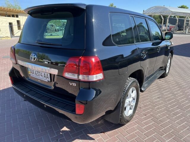 Чорний Тойота Ленд Крузер 200, об'ємом двигуна 4.5 л та пробігом 425 тис. км за 21500 $, фото 4 на Automoto.ua