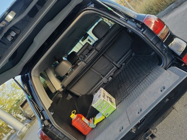 Черный Тойота Ленд Крузер 200, объемом двигателя 4.5 л и пробегом 300 тыс. км за 24000 $, фото 6 на Automoto.ua