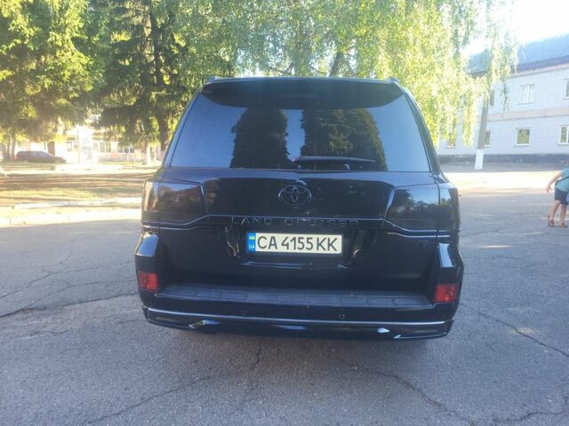 Черный Тойота Ленд Крузер 200, объемом двигателя 4.5 л и пробегом 244 тыс. км за 32000 $, фото 3 на Automoto.ua