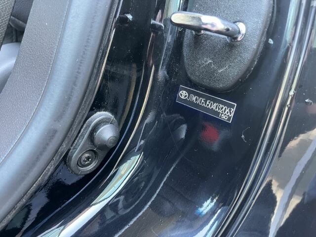 Чорний Тойота Ленд Крузер 200, об'ємом двигуна 4.5 л та пробігом 425 тис. км за 21500 $, фото 16 на Automoto.ua