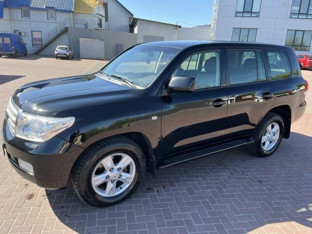 Чорний Тойота Ленд Крузер 200, об'ємом двигуна 4.5 л та пробігом 425 тис. км за 21500 $, фото 2 на Automoto.ua