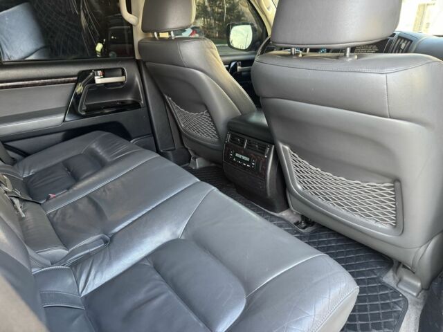 Черный Тойота Ленд Крузер 200, объемом двигателя 4.7 л и пробегом 220 тыс. км за 22800 $, фото 5 на Automoto.ua