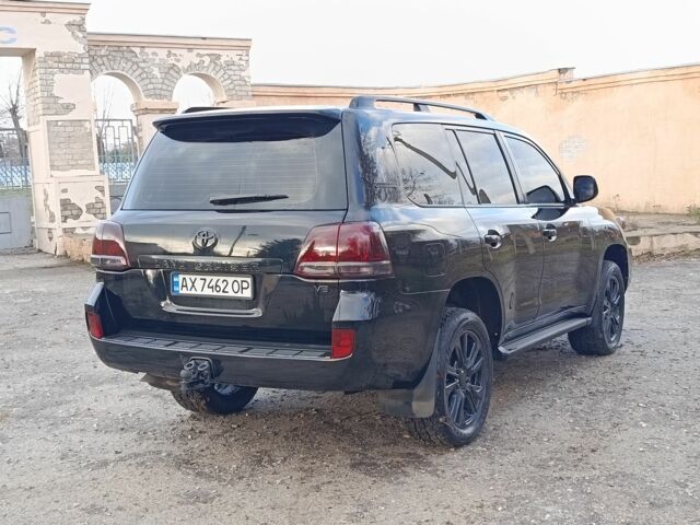 Черный Тойота Ленд Крузер 200, объемом двигателя 4.5 л и пробегом 260 тыс. км за 23500 $, фото 6 на Automoto.ua