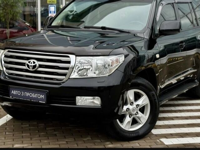 Черный Тойота Ленд Крузер 200, объемом двигателя 4.5 л и пробегом 320 тыс. км за 23500 $, фото 17 на Automoto.ua