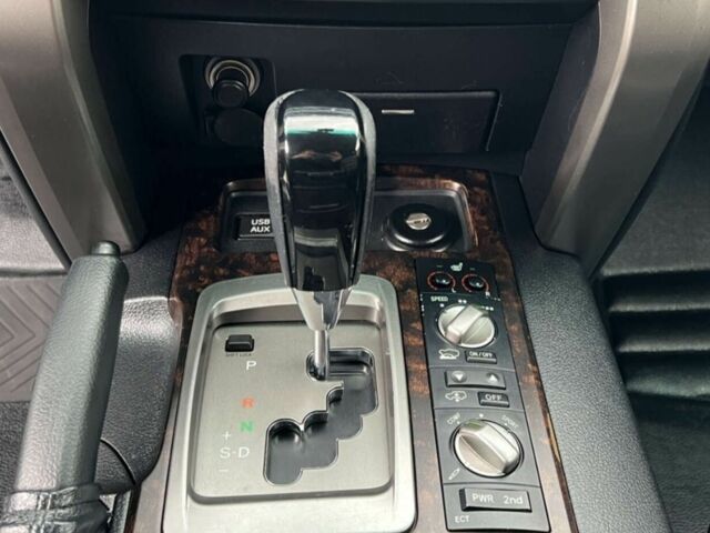 Черный Тойота Ленд Крузер 200, объемом двигателя 4.5 л и пробегом 320 тыс. км за 23500 $, фото 23 на Automoto.ua