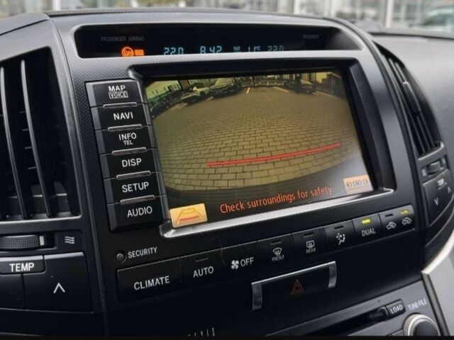 Черный Тойота Ленд Крузер 200, объемом двигателя 4.5 л и пробегом 320 тыс. км за 23500 $, фото 6 на Automoto.ua