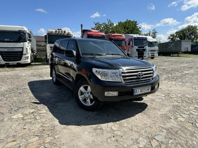 Черный Тойота Ленд Крузер 200, объемом двигателя 4.5 л и пробегом 290 тыс. км за 28000 $, фото 2 на Automoto.ua