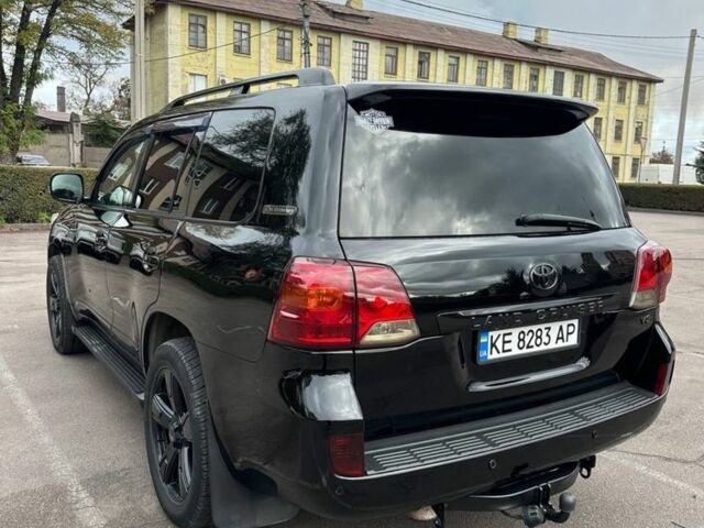 Черный Тойота Ленд Крузер 200, объемом двигателя 4.7 л и пробегом 290 тыс. км за 26250 $, фото 1 на Automoto.ua