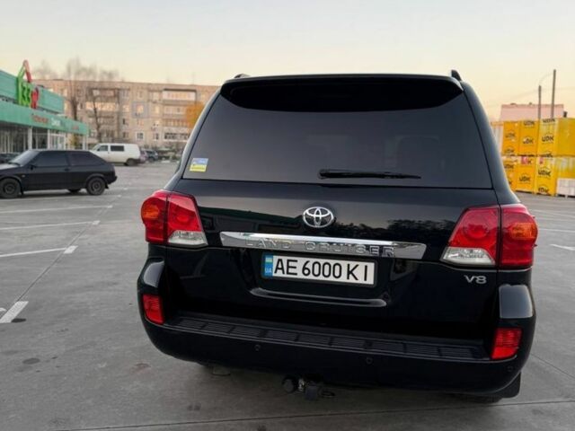 Черный Тойота Ленд Крузер 200, объемом двигателя 4.5 л и пробегом 257 тыс. км за 29300 $, фото 3 на Automoto.ua