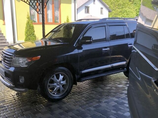 Черный Тойота Ленд Крузер 200, объемом двигателя 4.5 л и пробегом 223 тыс. км за 33000 $, фото 7 на Automoto.ua
