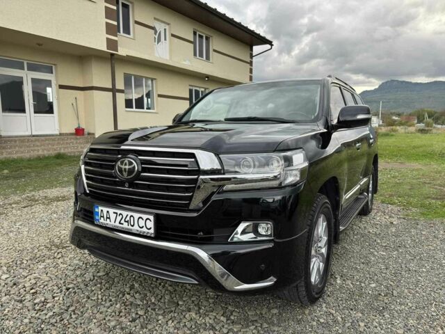 Черный Тойота Ленд Крузер 200, объемом двигателя 4.5 л и пробегом 200 тыс. км за 36500 $, фото 2 на Automoto.ua