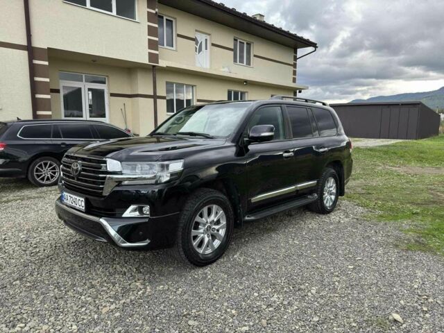 Черный Тойота Ленд Крузер 200, объемом двигателя 4.5 л и пробегом 200 тыс. км за 36500 $, фото 3 на Automoto.ua