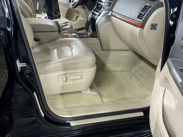 Черный Тойота Ленд Крузер 200, объемом двигателя 4.5 л и пробегом 107 тыс. км за 1074 $, фото 3 на Automoto.ua