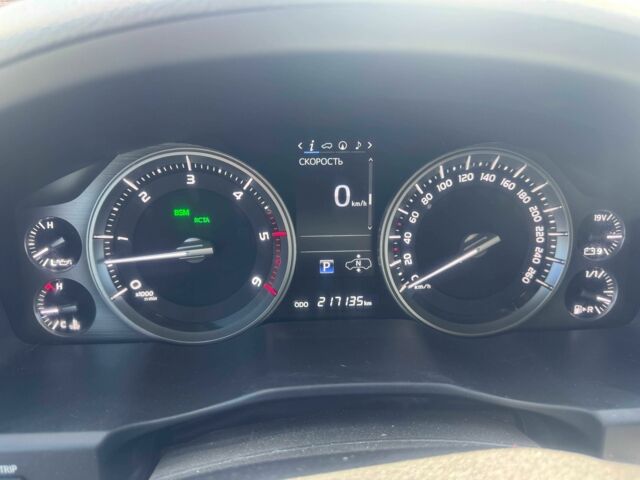 Черный Тойота Ленд Крузер 200, объемом двигателя 4.5 л и пробегом 217 тыс. км за 46400 $, фото 15 на Automoto.ua