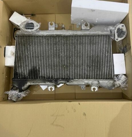 Черный Тойота Ленд Крузер 200, объемом двигателя 0 л и пробегом 3 тыс. км за 710 $, фото 1 на Automoto.ua