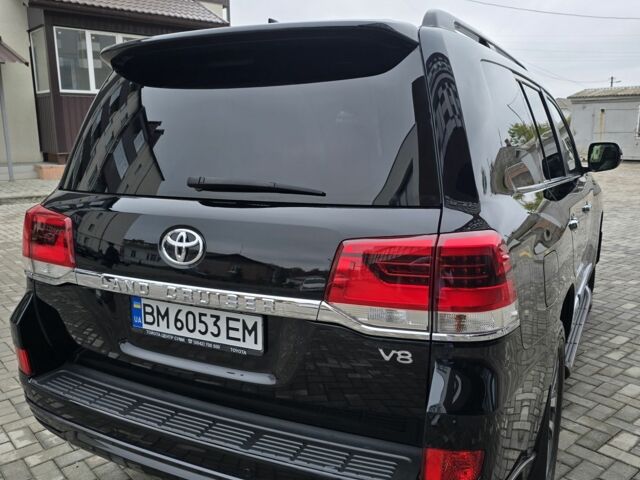 Черный Тойота Ленд Крузер 200, объемом двигателя 4.5 л и пробегом 278 тыс. км за 1083 $, фото 5 на Automoto.ua