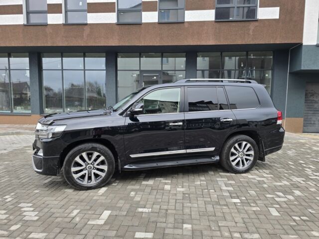 Черный Тойота Ленд Крузер 200, объемом двигателя 4.5 л и пробегом 278 тыс. км за 1083 $, фото 7 на Automoto.ua