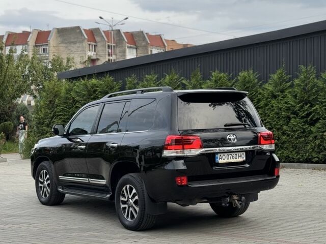 Черный Тойота Ленд Крузер 200, объемом двигателя 4.5 л и пробегом 113 тыс. км за 55000 $, фото 2 на Automoto.ua