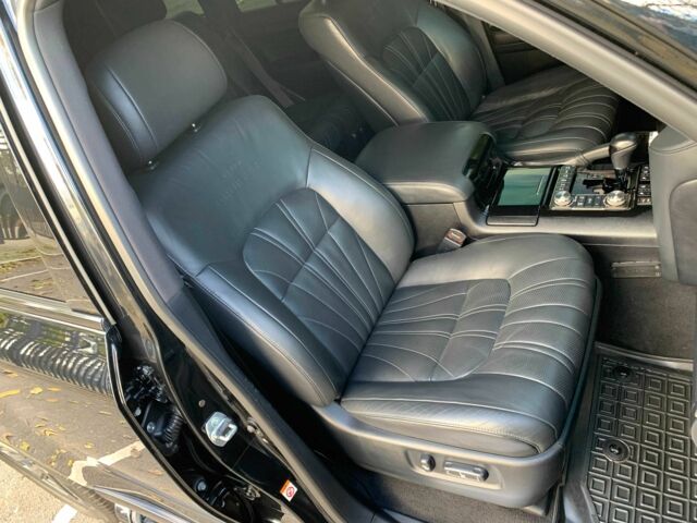 Черный Тойота Ленд Крузер 200, объемом двигателя 4.5 л и пробегом 190 тыс. км за 58888 $, фото 20 на Automoto.ua