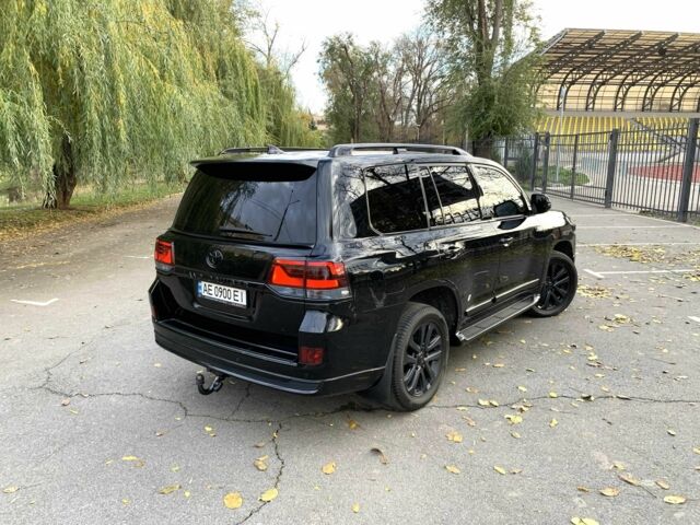 Черный Тойота Ленд Крузер 200, объемом двигателя 4.5 л и пробегом 190 тыс. км за 58888 $, фото 5 на Automoto.ua