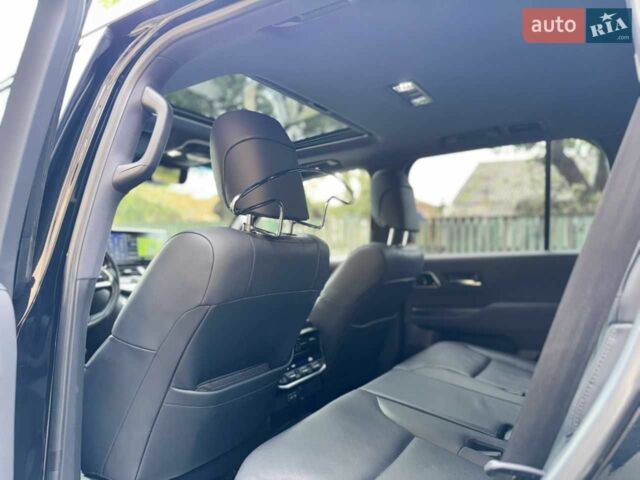 Черный Тойота Ленд Крузер 200, объемом двигателя 3.3 л и пробегом 154 тыс. км за 72990 $, фото 19 на Automoto.ua